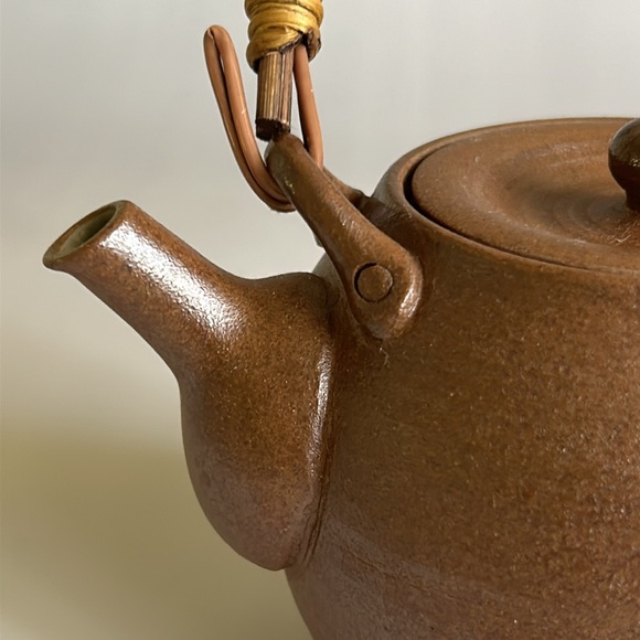Dobin Arita-yaki Ware Japanese Green Tea Pot Nanban Brown Glaze 385ml Signed - Picture 10 of 10